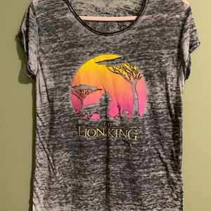 Disney lion king woman’s gray light weight T-shirt